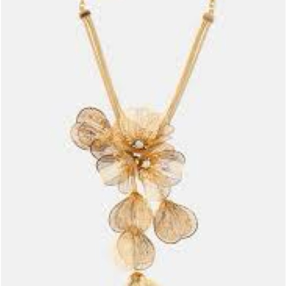 Elegant Gold Floral Necklace